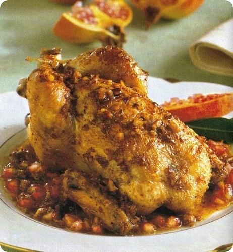 Galletti croccanti con salsa di noci e melagrana
