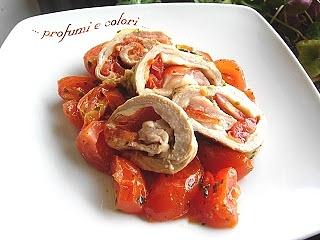 Involtini ripieni di pomodoro e mozzarella