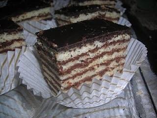Torta Savoia tipica della Sicilia orientale