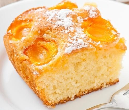 Ciambellone all’albicocca torta soffice con albicocche