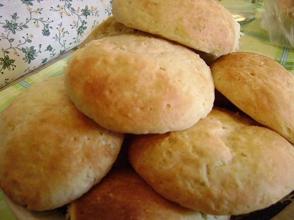 Panini semi-dolci ripieni salato e dolce