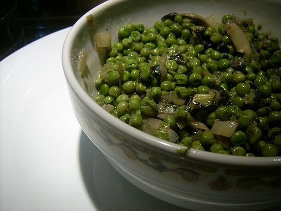 Pisellini insoliti con verdure invernali