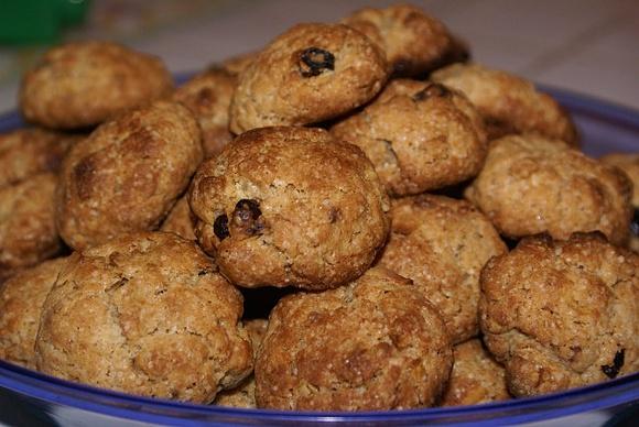 Cookies vegani fatti in casa con muesli e farine integrali