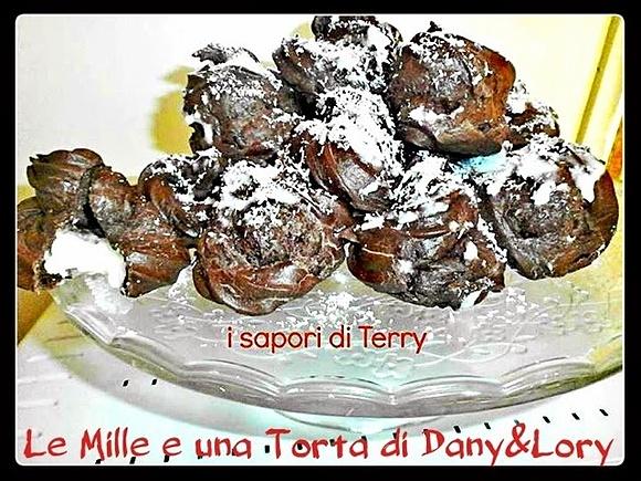 Bignè al cioccolato ripieni con crema di cocco