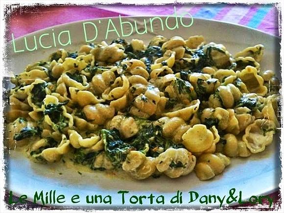 Conchiglie con spinaci e robiola