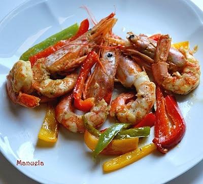 Gamberi e peperoni saltati