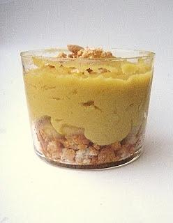 Bicchierino rustico con amaretto, pesca e crema allo zafferano