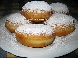 Miei bomboloni con crema e zucchero