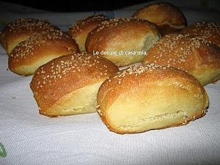 Panini e 'Cucciddati' con semola e malto d'orzo
