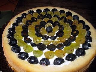 Torta con crema al mascarpone limoncello e uva