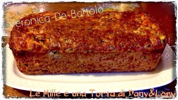 Salato plumcake con zucchine prosciutto cotto e scamorza