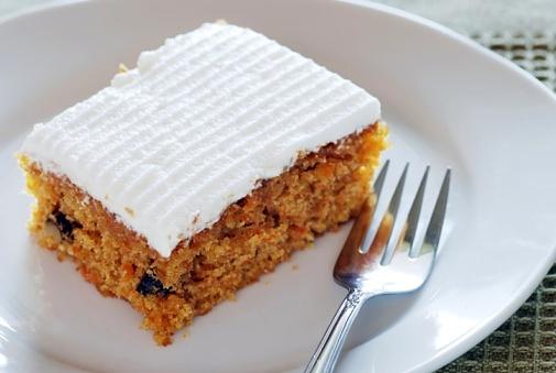 Torta di carote speziata con glassa al formaggio