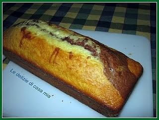 Plumcake bicolore allo yogurt greco e cacao