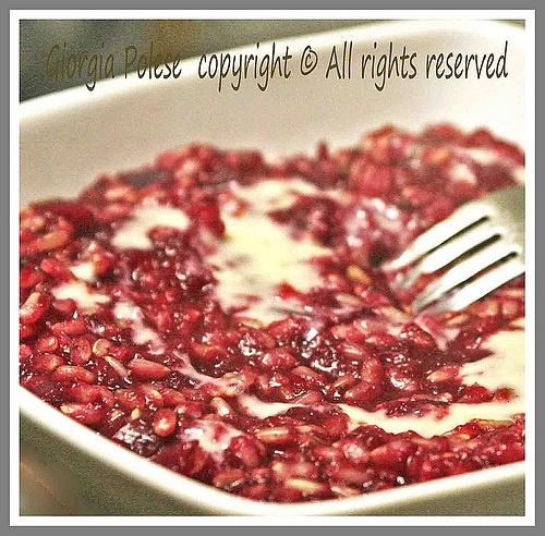 Risotto rosso e bianco con barbabietola e gorgonzola