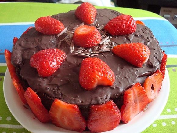 Torta di compleanno al cioccolato