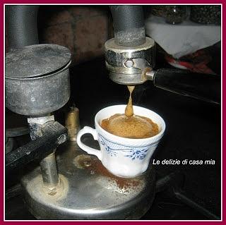 Caffè e cornettino: come preparare la colazione con crema al caffè