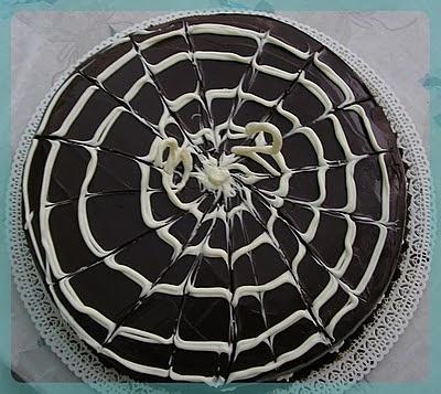Torta al cioccolato fondente e nocciole