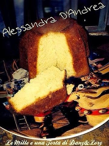 Pandoro aromatizzato al limone e vaniglia