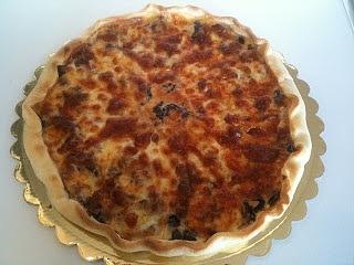 Torta salata rustica con radicchio e provola