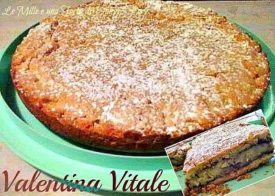 Crostata con mele, noci e gocce di cioccolato