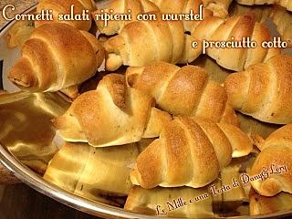 Cornettini salati ripieni con prosciutto cotto e wurstel