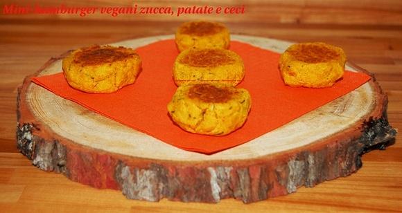 Mini hamburger vegano con zucca, patate e ceci