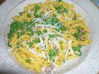 Pasta piselli e pancetta semplice e veloce