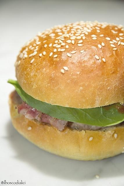 L'hamburger fatto in casa di McHome