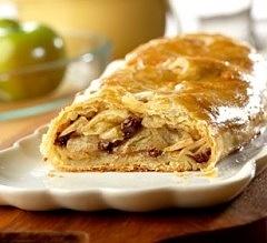 Strudel di mele con uvetta e pinoli