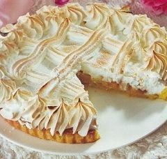 Crostata meringata alle pesche