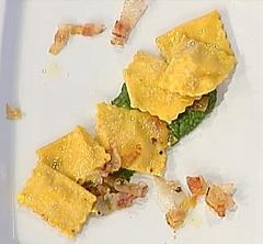 Ravioli alla carbonara con broccoli siciliani
