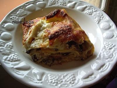 Lasagne radicchio, funghi e speck