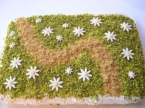 Decorazioni di margherite per torta di compleanno