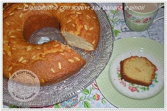 Ciambellone con yogurt alla banana per i dolci del cuore di Imma
