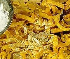 Tagliatelle fritte di Alessandra Spisni