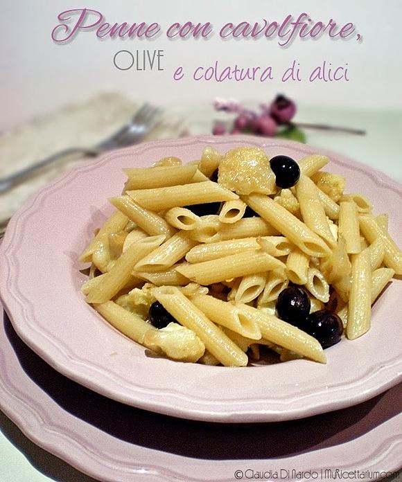 Penne con cavolfiore, olive e colatura di alici