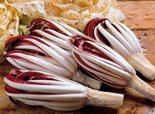 Torta salata radicchio treviso, mortadella e pancetta
