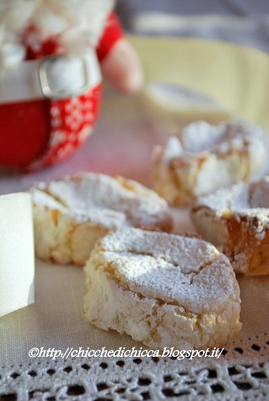 Ricciarelli e Buon Natale