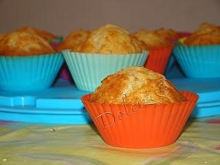 Muffin allo yogurt con mele e banane