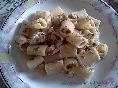Mezze maniche con salsa alle olive