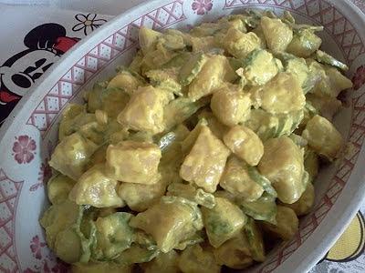 Gnocchetti all'acqua con crema di zucchine, formaggio cremoso e zafferano