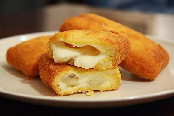 Mozzarella in carrozza, antipasti italiano