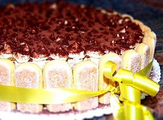 Torta tiramisu facile e deliziosa per occasioni speciali