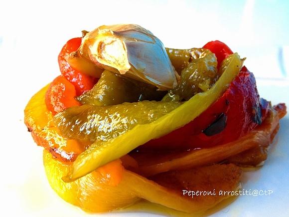 Peperoni arrostiti per contorni estivi