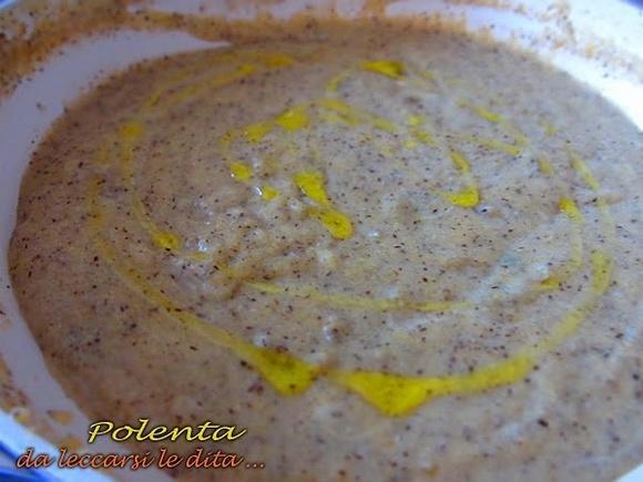 Polenta taragna con formaggi italiani