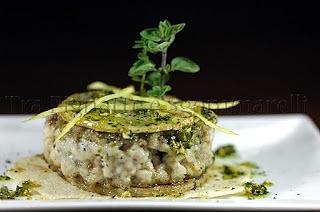 Diplomatico di spigola e rape bianche con olio aromatico all'origano limone e aglio