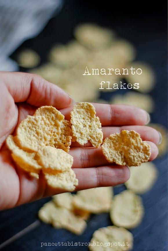 Insalata di ciliegie, amaranto flakes e avocado