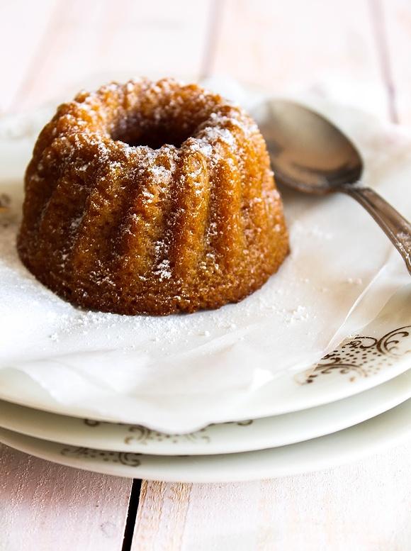 Mini bundt cake con miele e zenzero