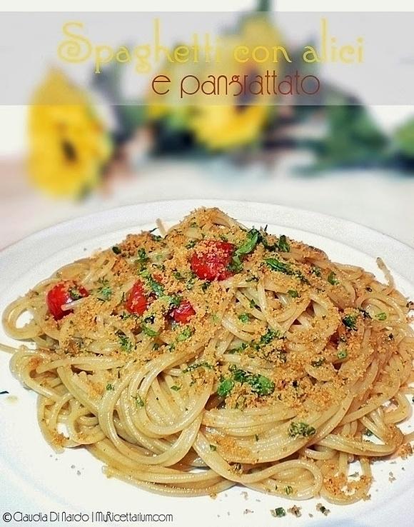 Spaghetti alle alici con pangrattato