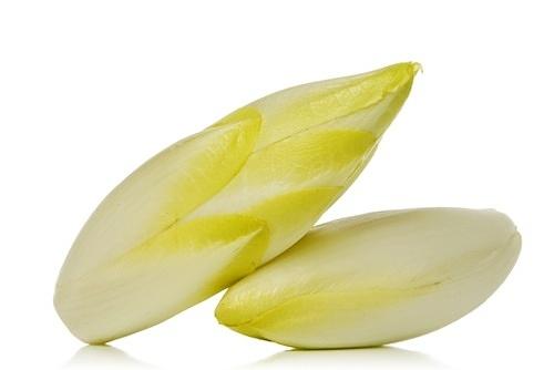 Indivia stufata al vino bianco